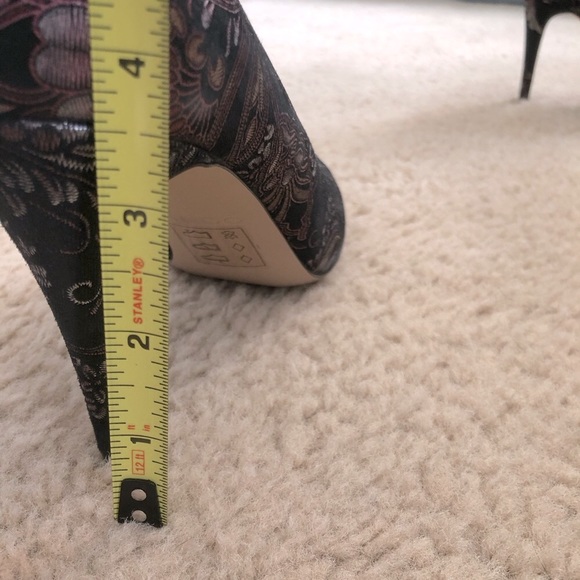 ALDO Sateen Floral Print Pointed-Toe Stiletto Pumps - Picture 6 of 13